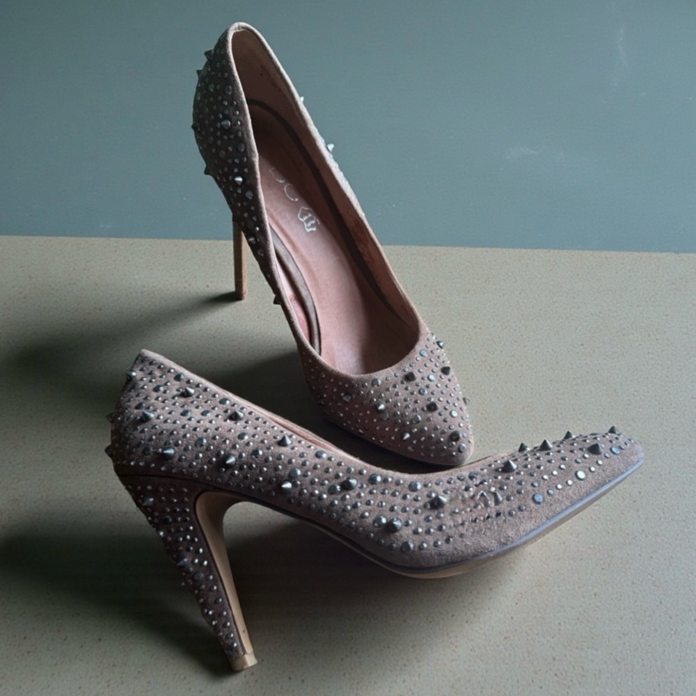 Aldo Tan/Brown Studded Perusia
Spike Heeled Shoes 4" Heel Sz 9